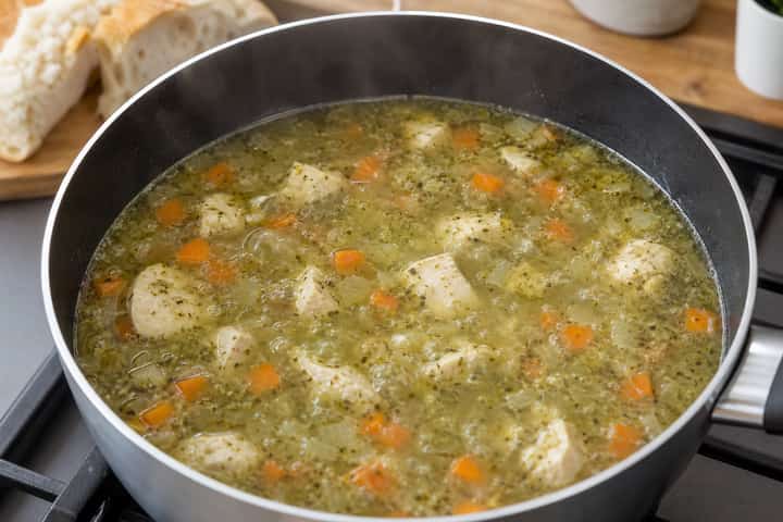 Chicken Pesto Soup Pots cooking step 4: Bring it together.