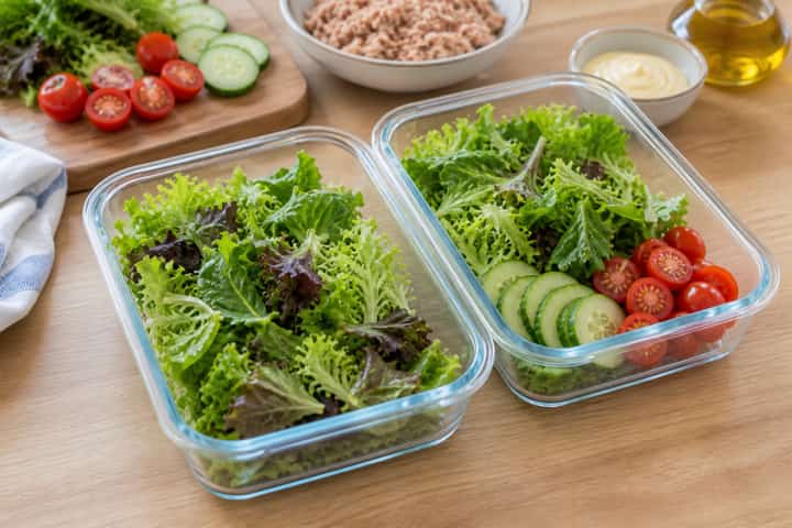 Tuna Mayo Salad Boxes cooking step 3: Build the flavour.