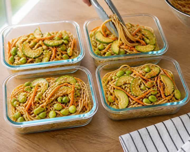 Veggie Noodle Lunch Boxes cooking step 5: Finish the dish.